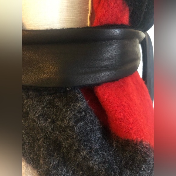 Alice + Olivia Wool and Leather Jacket Vest - Picture 3 of 7